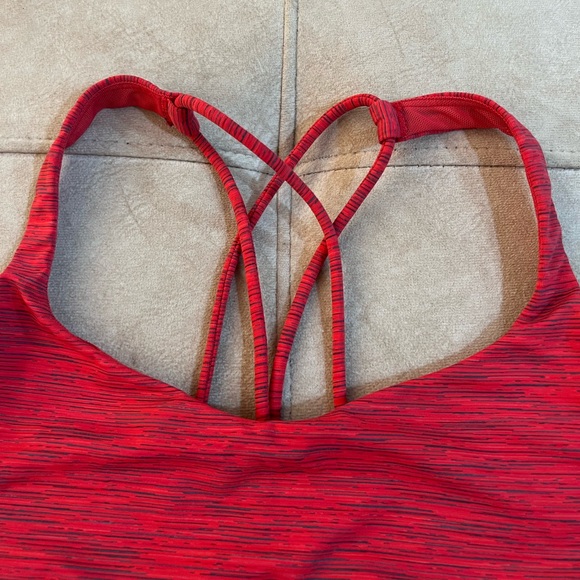 Lululemon Sports Bra Free to Be Size 6 - Picture 3 of 11